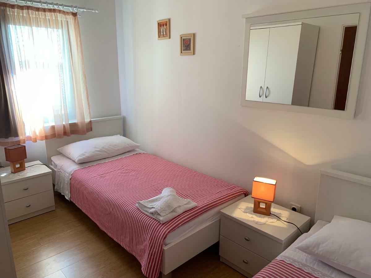 Apartments Ema Сали Экстерьер фото
