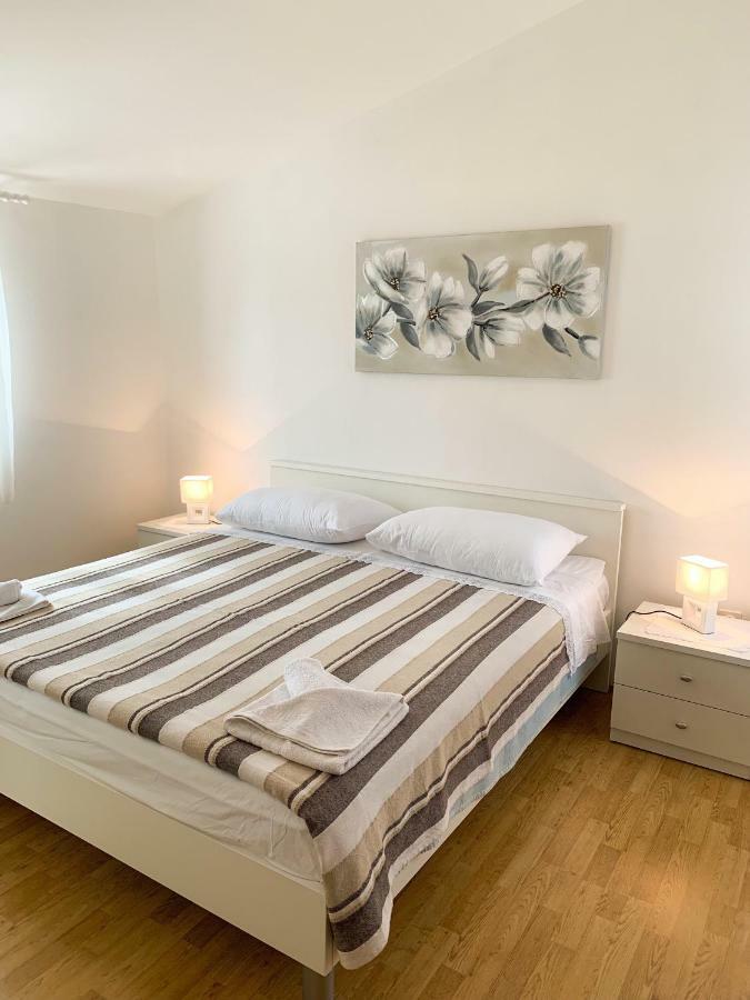 Apartments Ema Сали Экстерьер фото